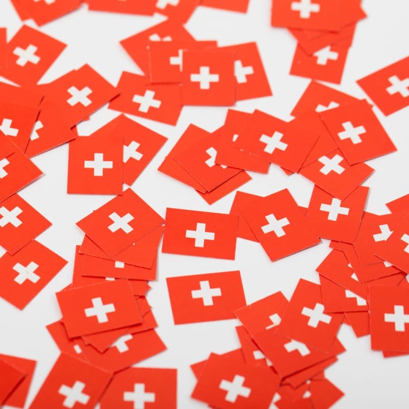 STREU SCHWEIZERFÄHNLI 150 STK Feuerwerk kaufen in Frauenfeld - Felix Feuerwerk